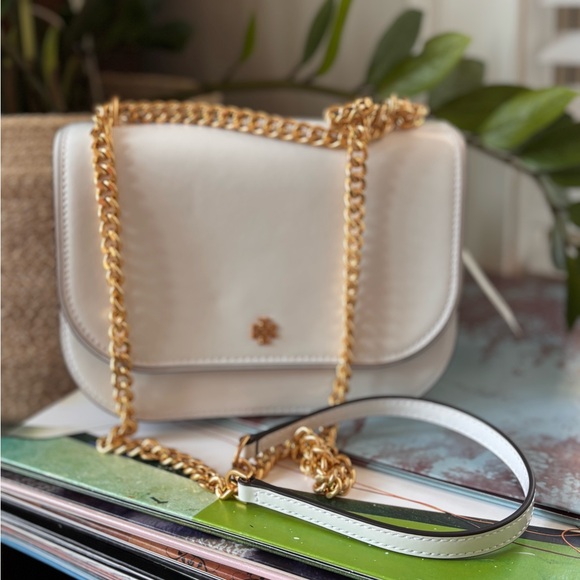 TORY BURCH- NWT Emerson Patent Leather purse - Picture 5 of 5